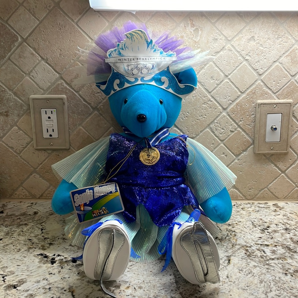 North American Bear Co. VIB’s Sonja Honey